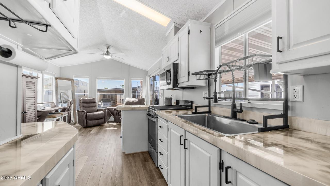 663 Gypsum Dr., Apache Junction, AZ 85119