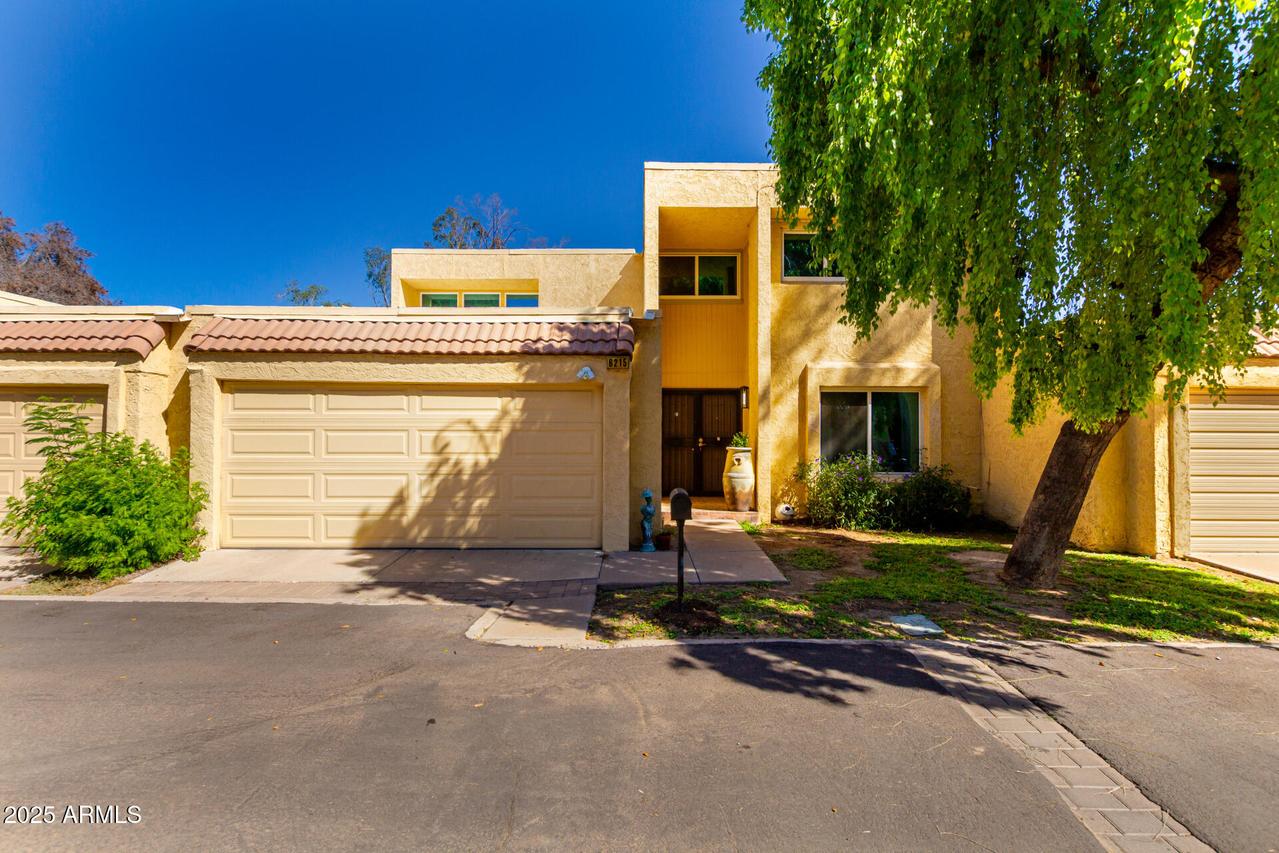 6215 N 21st Dr., Phoenix, AZ 85015