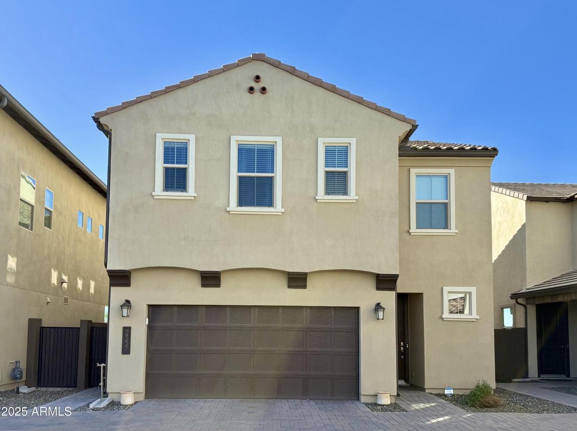 2337 W Gloria Ln., Phoenix, AZ 85085