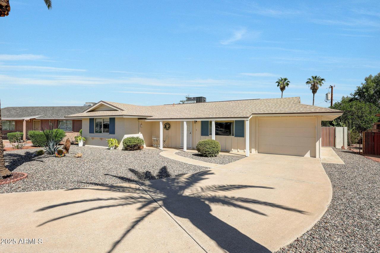 10516 W Snead Dr., Sun City, AZ 85351