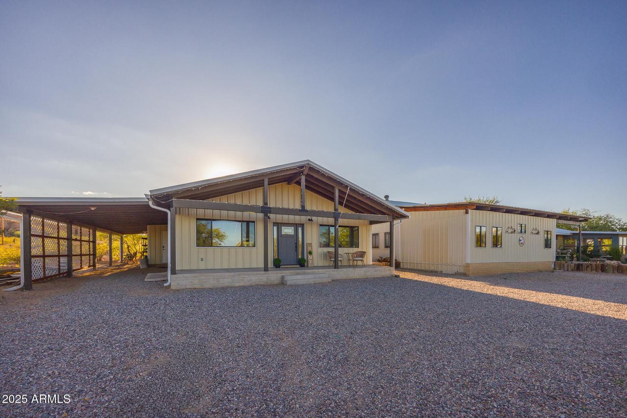 1302 W Coyote Tr., Benson, AZ 85602