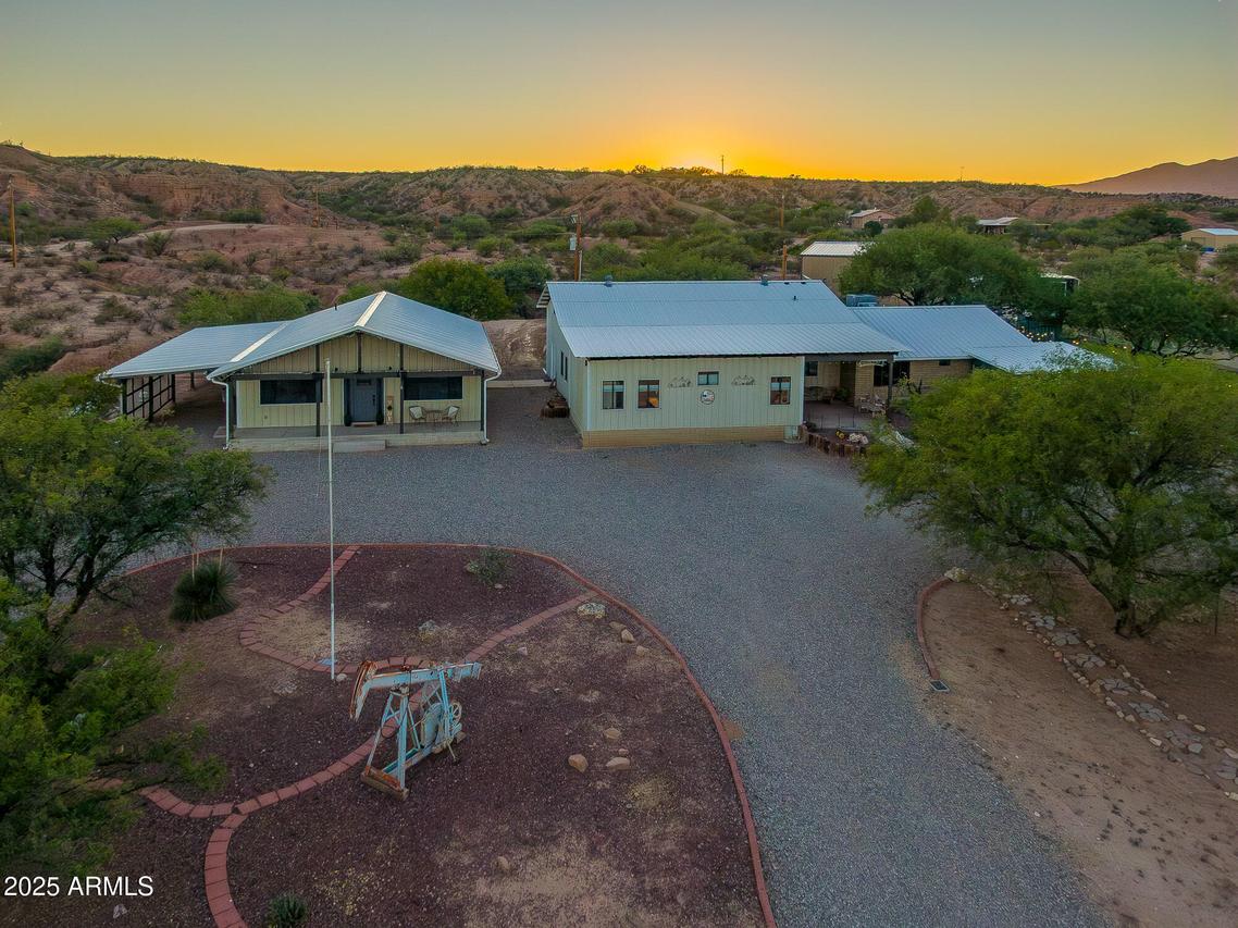 1302 W Coyote Tr., Benson, AZ 85602