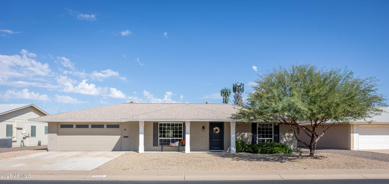 9905 W Bright Angel Cir., Sun City, AZ 85351