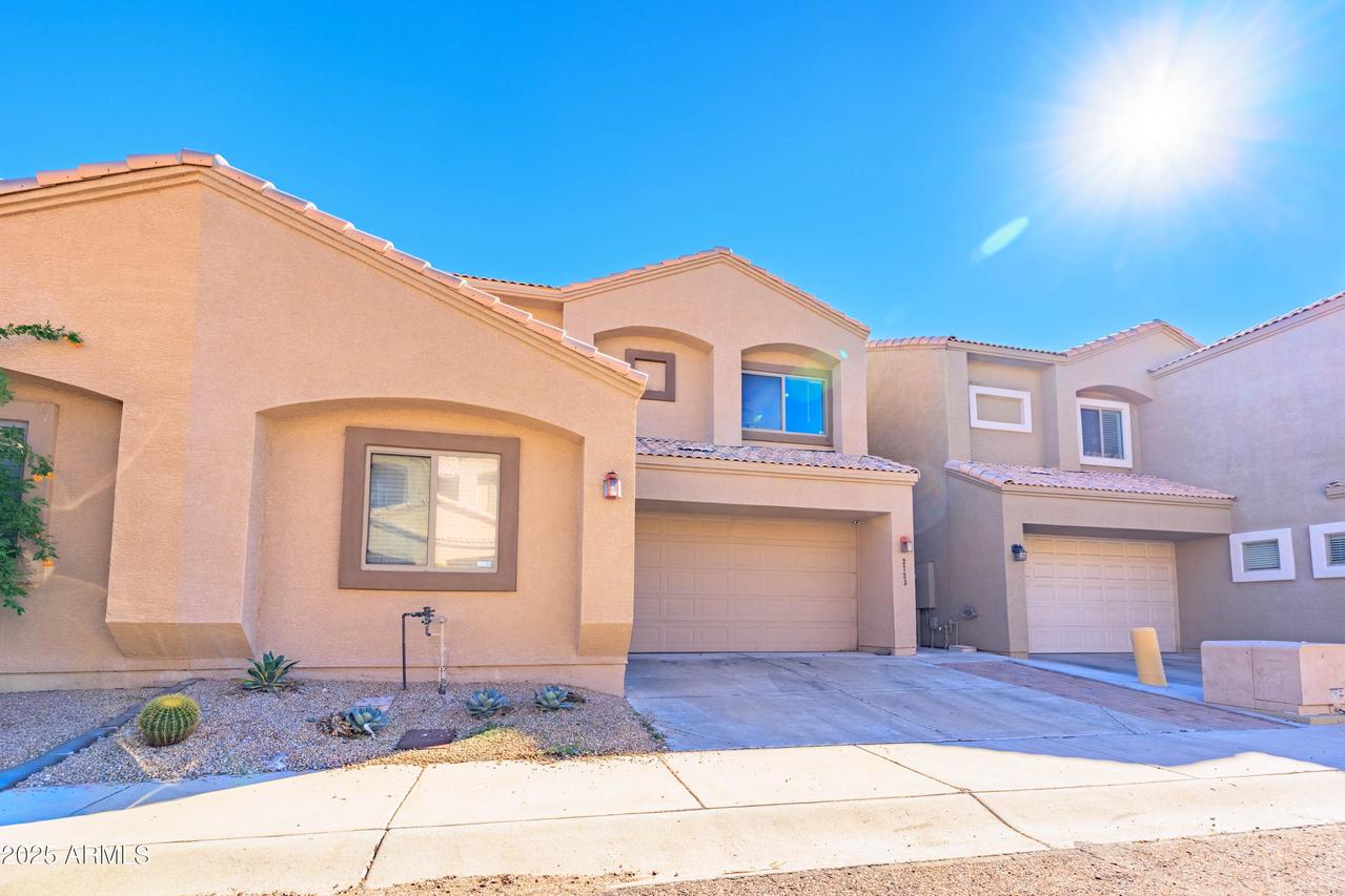 2723 E Schiliro Cir., Phoenix, AZ 85032