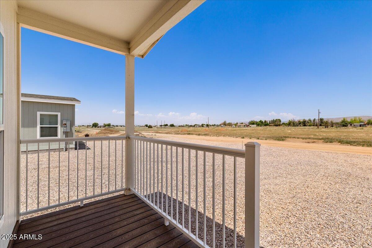 55 W Hawaii Rd., Paulden, AZ 86334