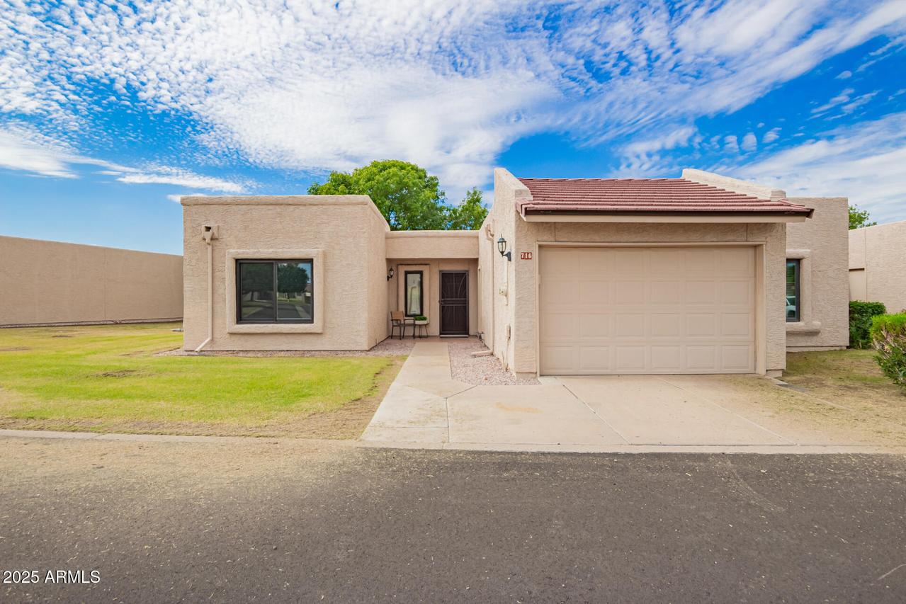 716 S Privet Way, Mesa, AZ 85208