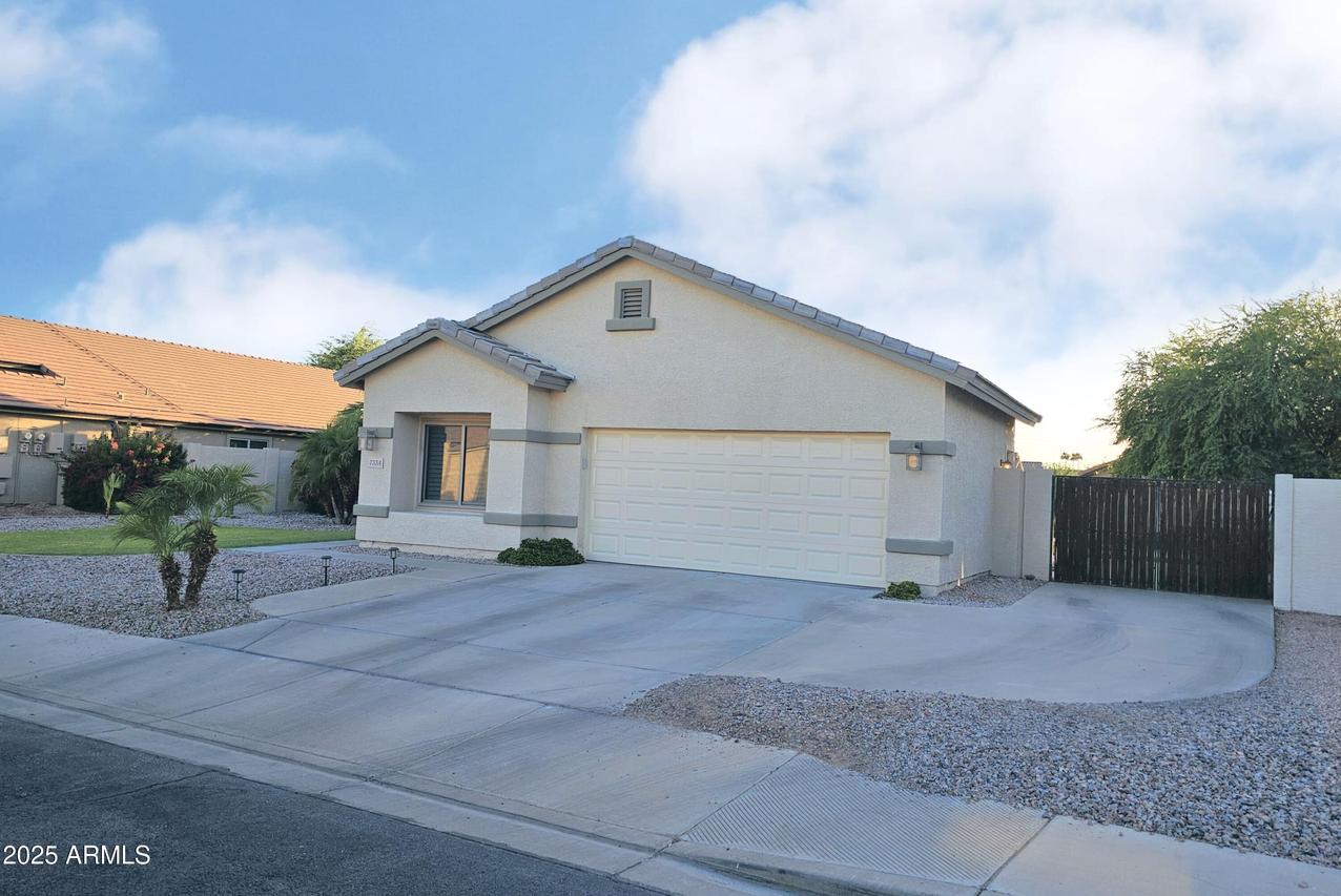 7334 N 82nd Ave., Glendale, AZ 85303