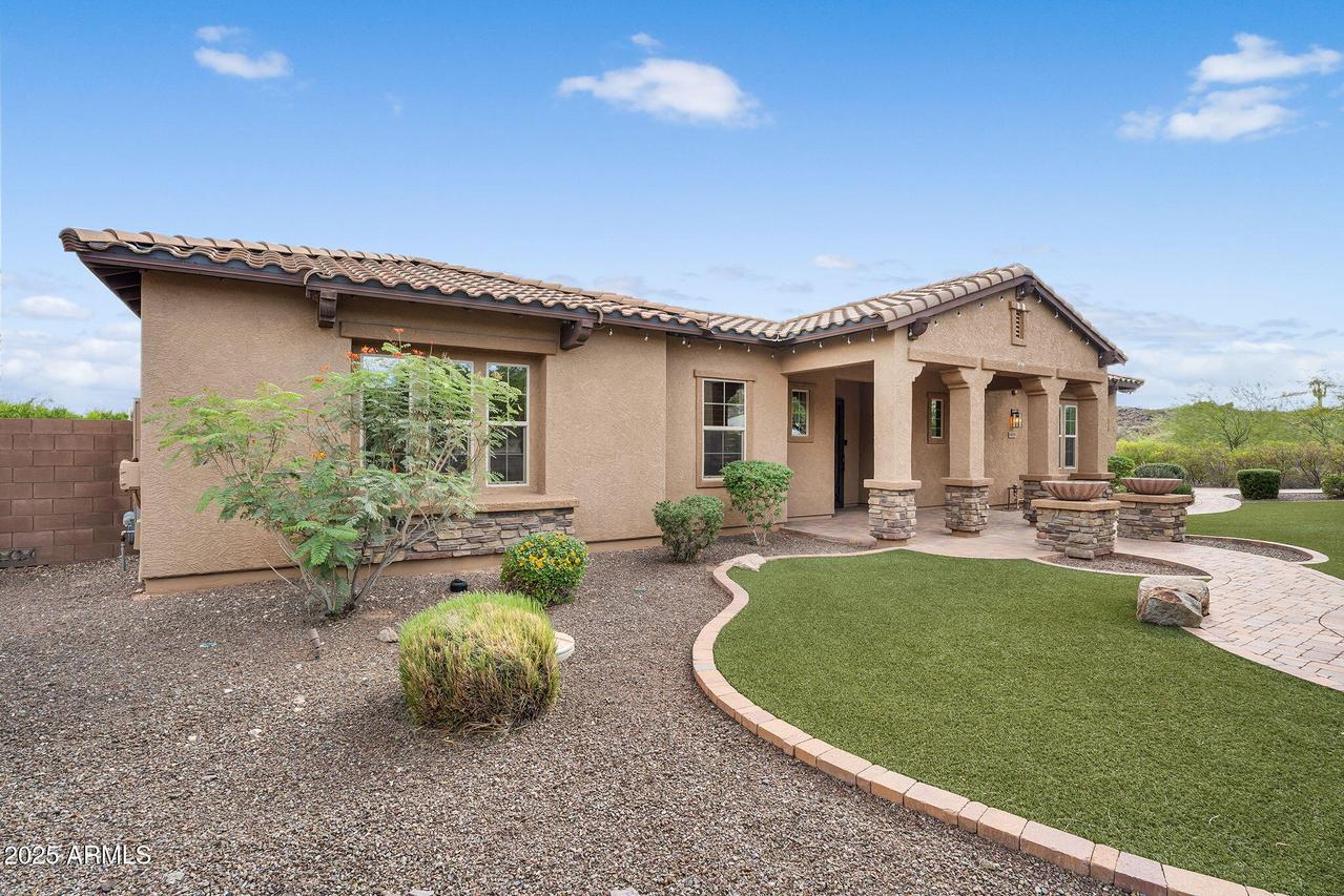 8691 W Questa Dr., Peoria, AZ 85383
