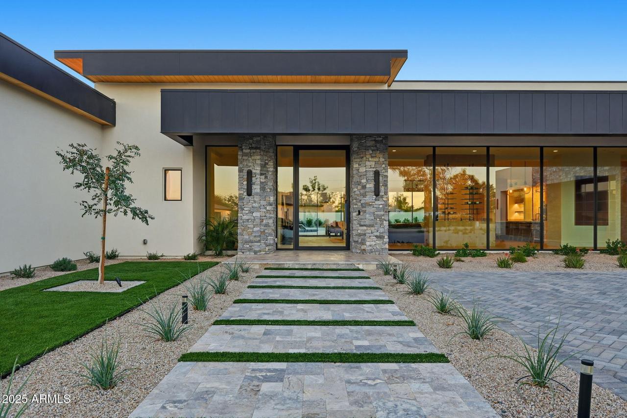 12232 N 65th Pl., Scottsdale, AZ 85254