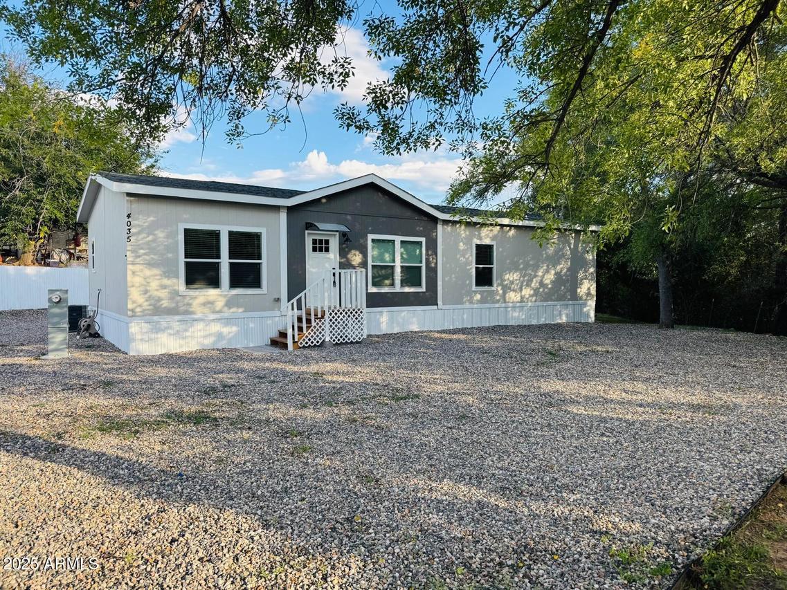 4035 E Goldmine Rd., Rimrock, AZ 86335
