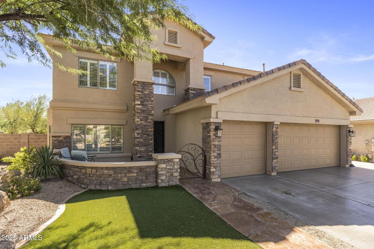 2405 W Barbie Ln., Phoenix, AZ 85085