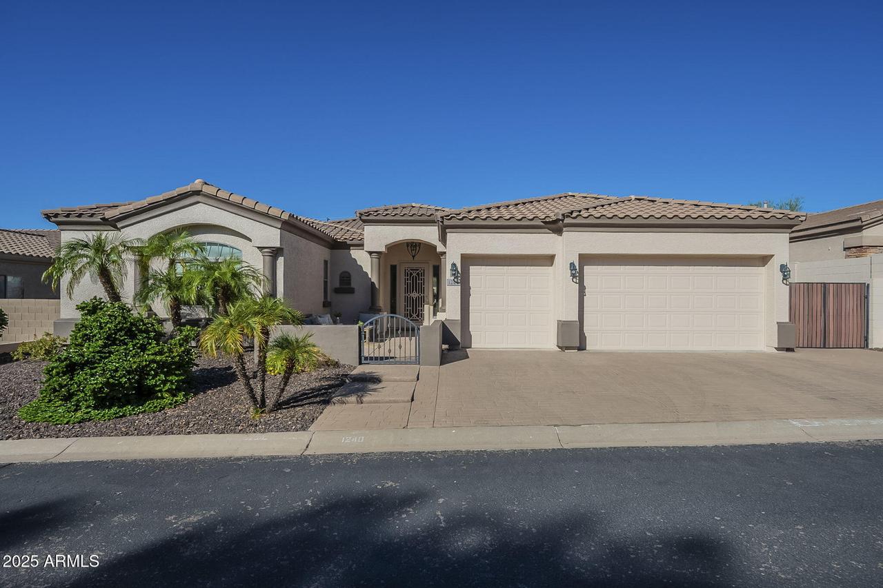 1240 N Bernard Cir., Mesa, AZ 85207