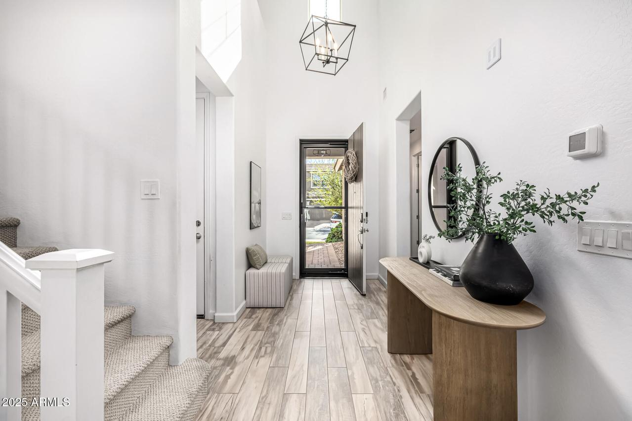 978 W Zion Way, Chandler, AZ 85248