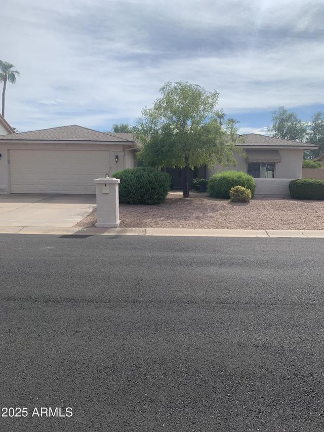 26609 S Truro Dr., Sun Lakes, AZ 85248