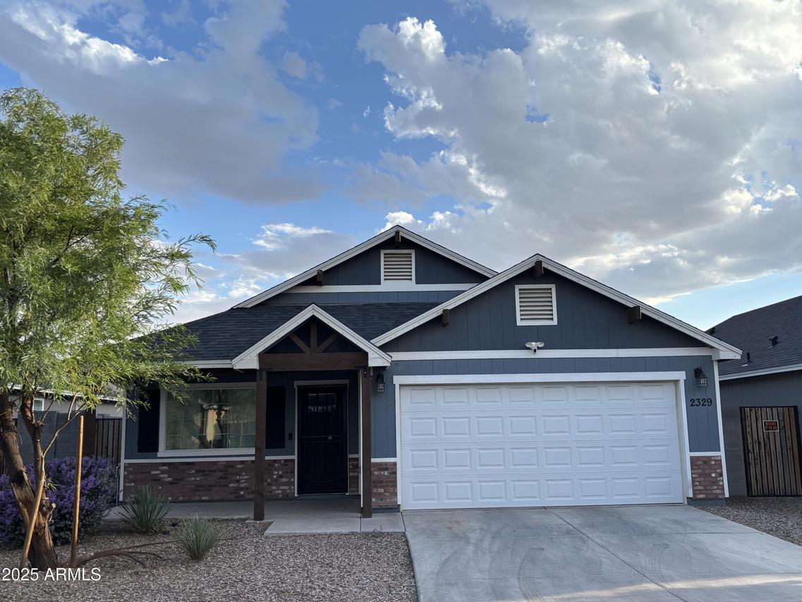 2329 W Bloch Rd., Phoenix, AZ 85041