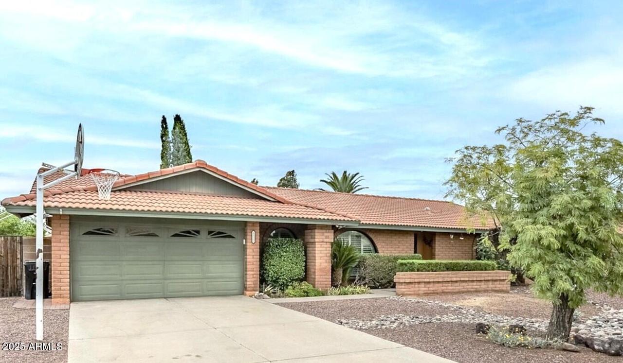 1222 E Louis Way, Tempe, AZ 85284