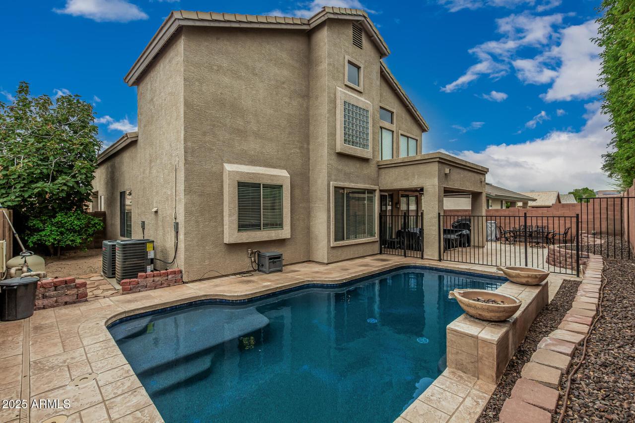 6816 W Bronco Tr., Peoria, AZ 85383