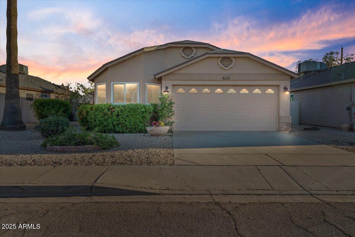 3005 E Siesta Ln., Phoenix, AZ 85050