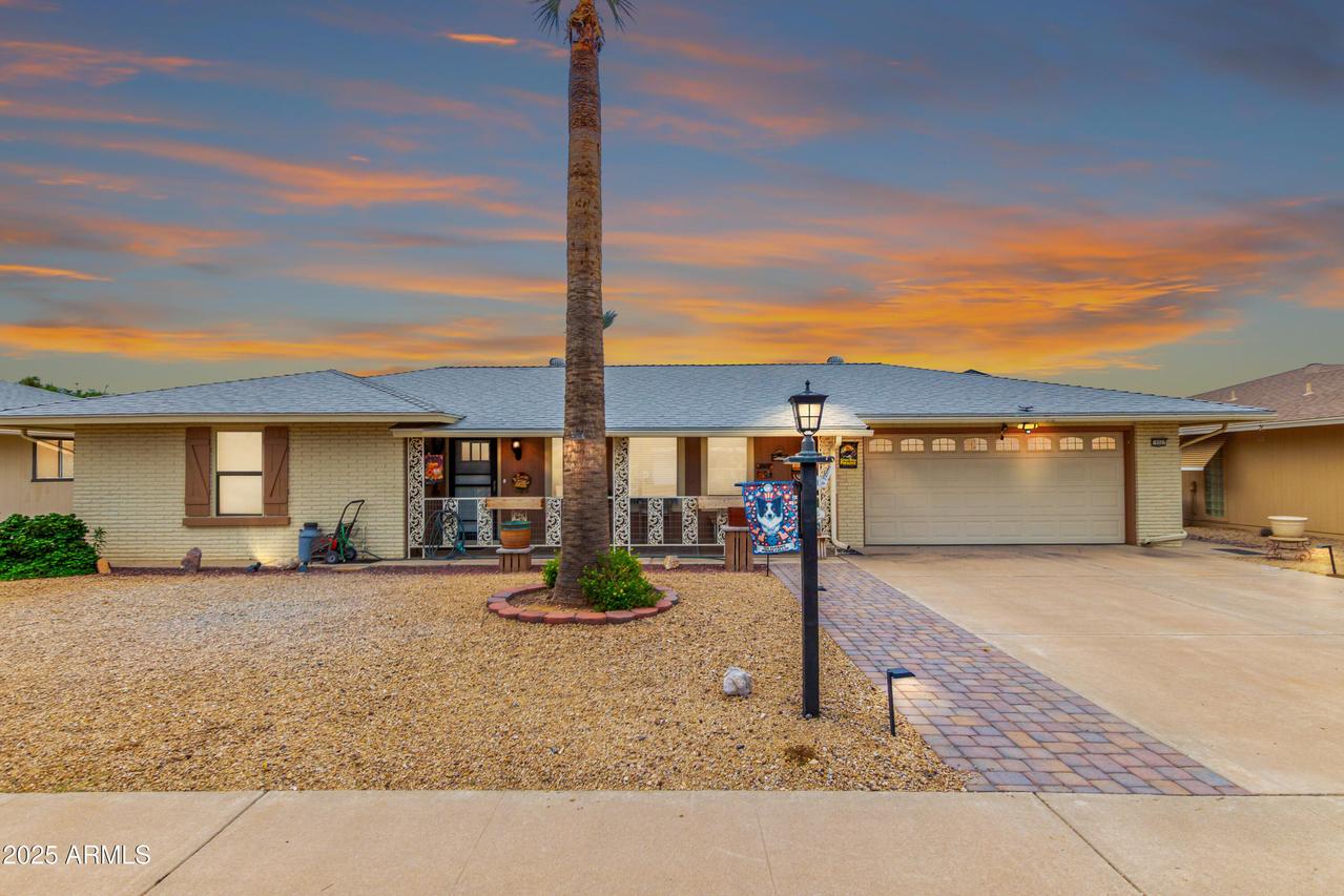 9517 W Indian Hills Dr., Sun City, AZ 85351