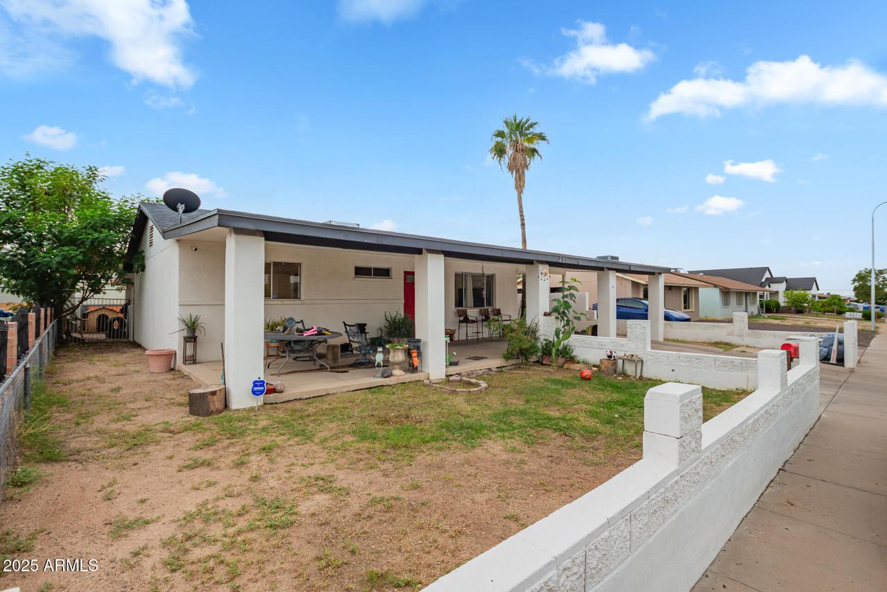 231 W Desert Dr., Phoenix, AZ 85041