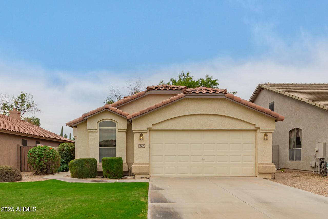669 E Cathy Dr., Gilbert, AZ 85296