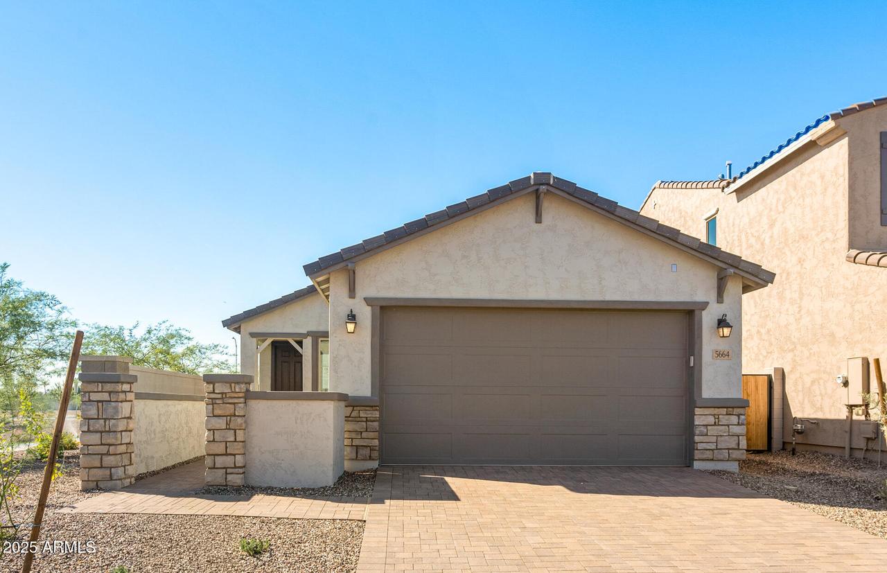 5664 N 176th Ln., Litchfield Park, AZ 85340