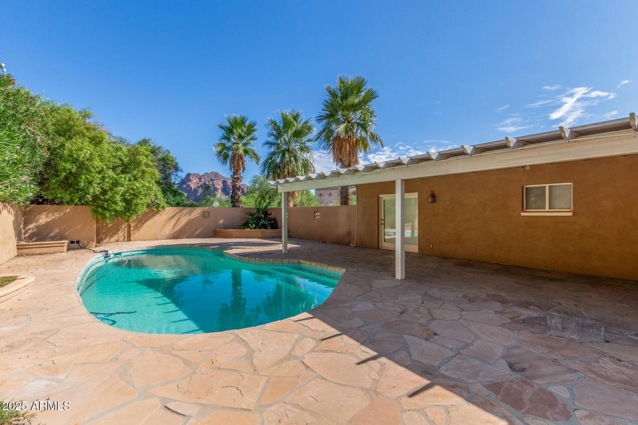 4002 E Mcdonald Dr., Paradise Valley, AZ 85253