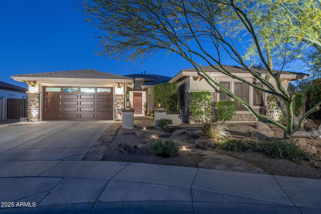 1817 W Horsetail Tr., Phoenix, AZ 85085