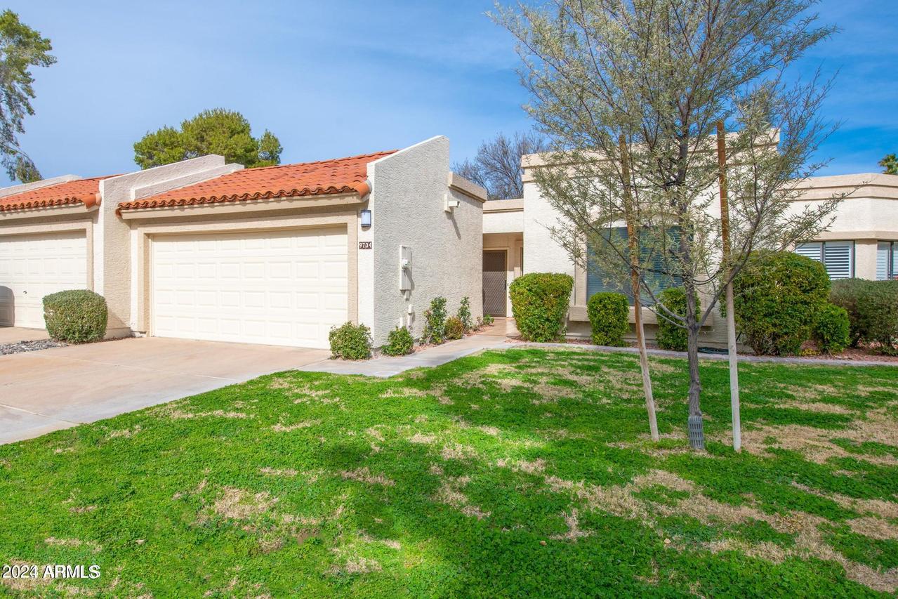 9734 W Kerry Ln., Peoria, AZ 85382