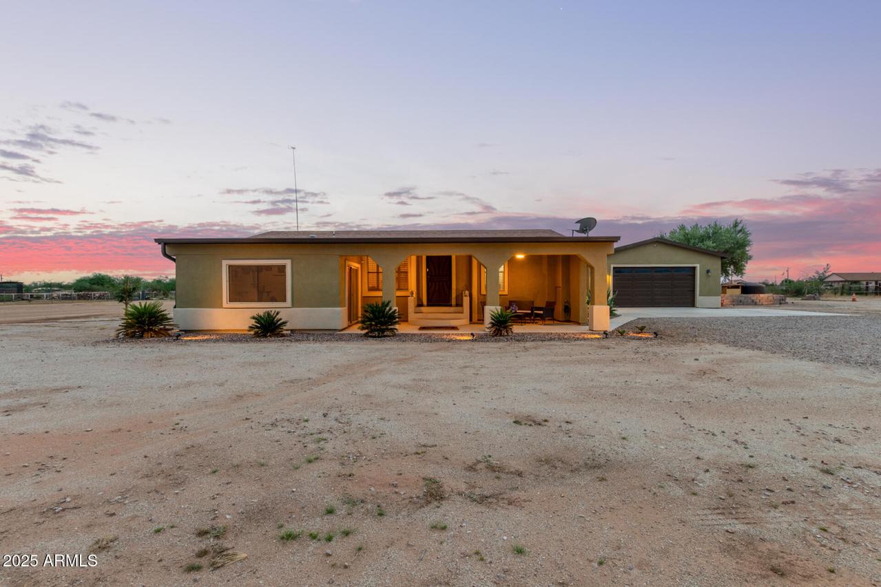 1455 W Ivar Rd., San Tan Valley, AZ 85144