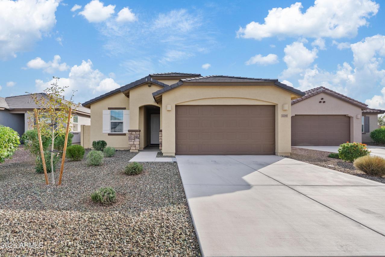 32041 N Wayne Ln., San Tan Valley, AZ 85143