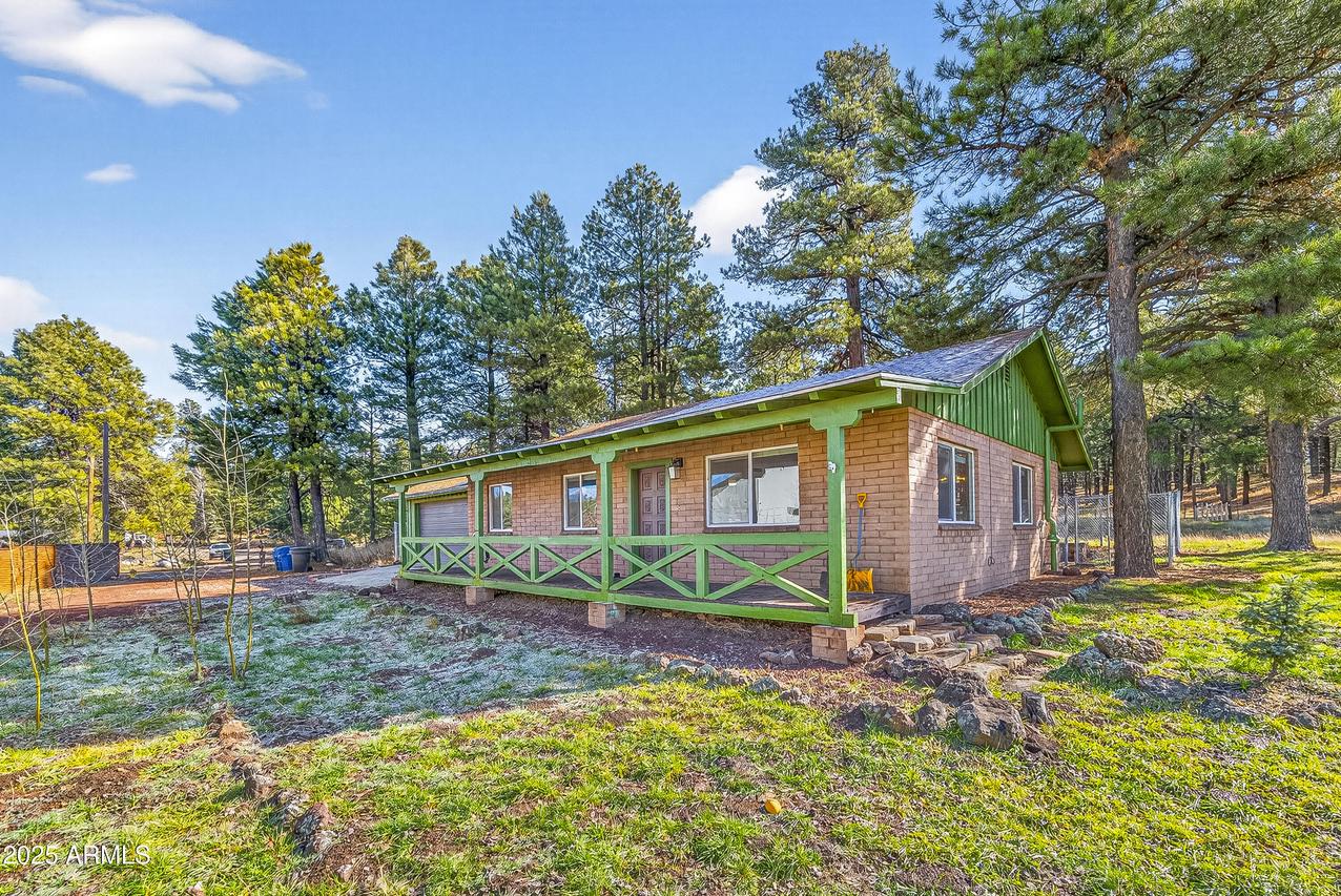 2283 E Chisholm Tr., Flagstaff, AZ 86005