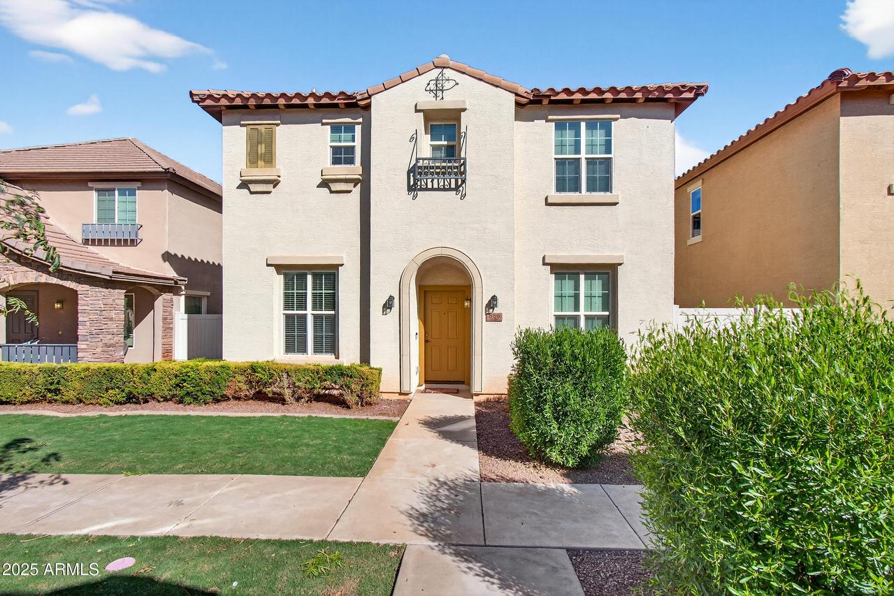886 S Huish Dr., Gilbert, AZ 85296