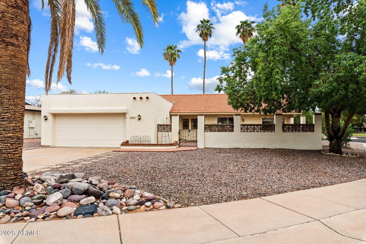 931 Leisure World, Mesa, AZ 85206