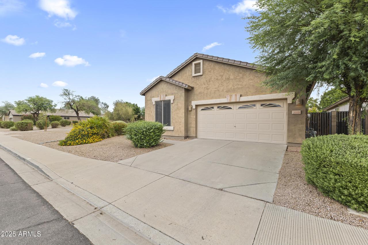 2660 E Hulet Dr., Chandler, AZ 85225
