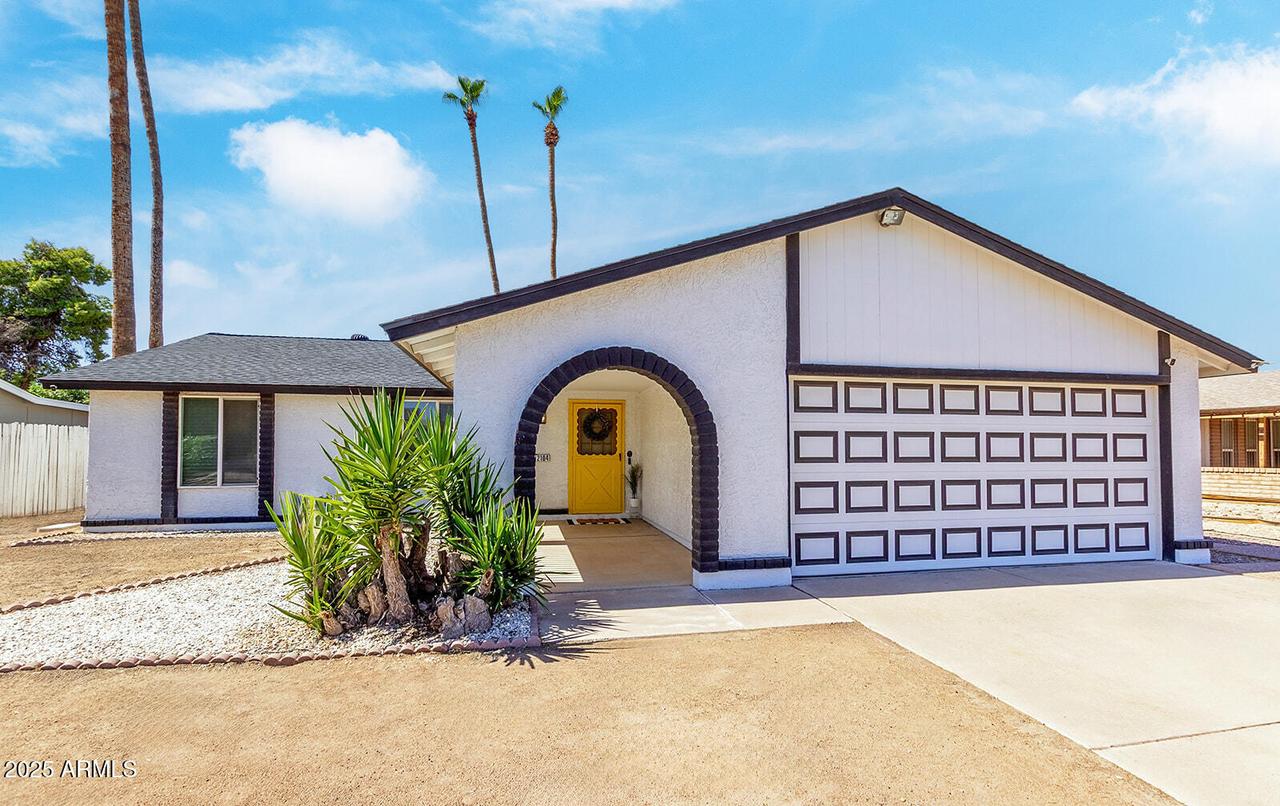2104 N Pennington Dr., Chandler, AZ 85224