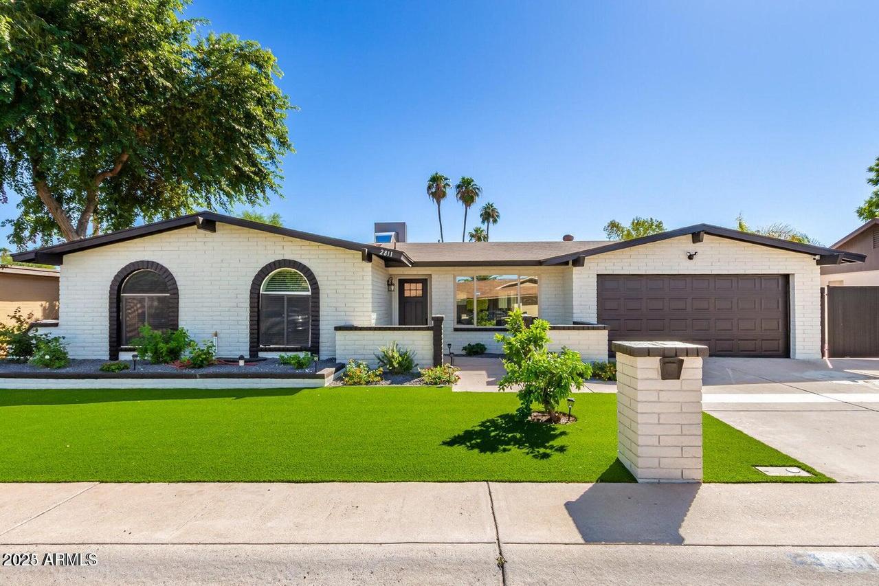 2811 W Rosewood Dr., Chandler, AZ 85224