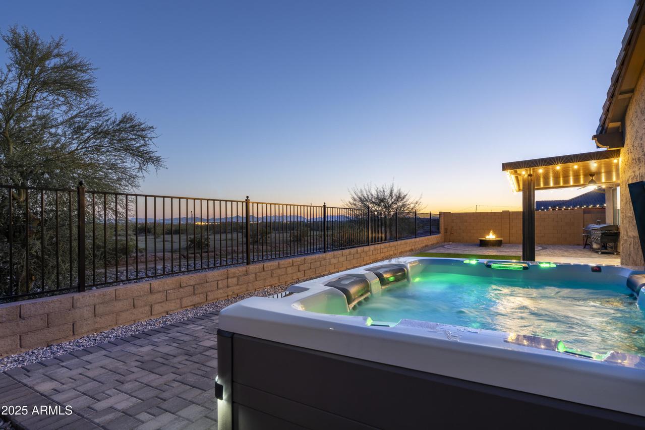 18493 W Hiddenview Dr., Goodyear, AZ 85338