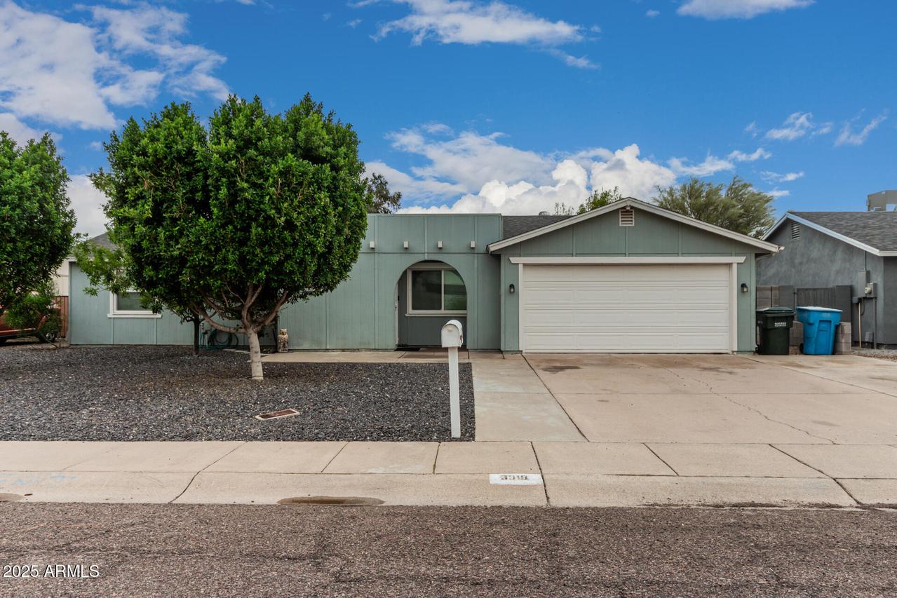 3919 E Nisbet Rd., Phoenix, AZ 85032
