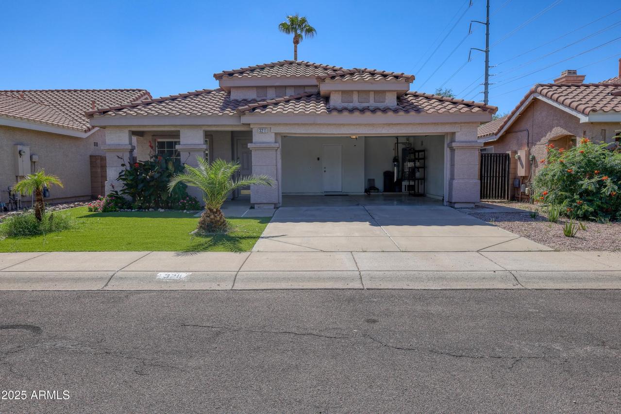 3211 E Menadota Dr., Phoenix, AZ 85050
