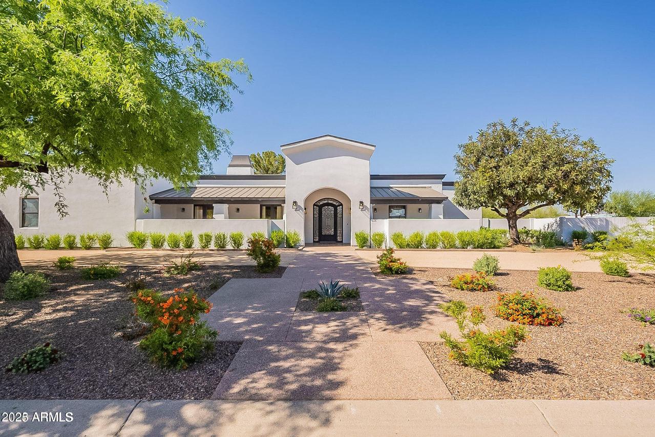 6102 E Gold Dust Ave., Paradise Valley, AZ 85253