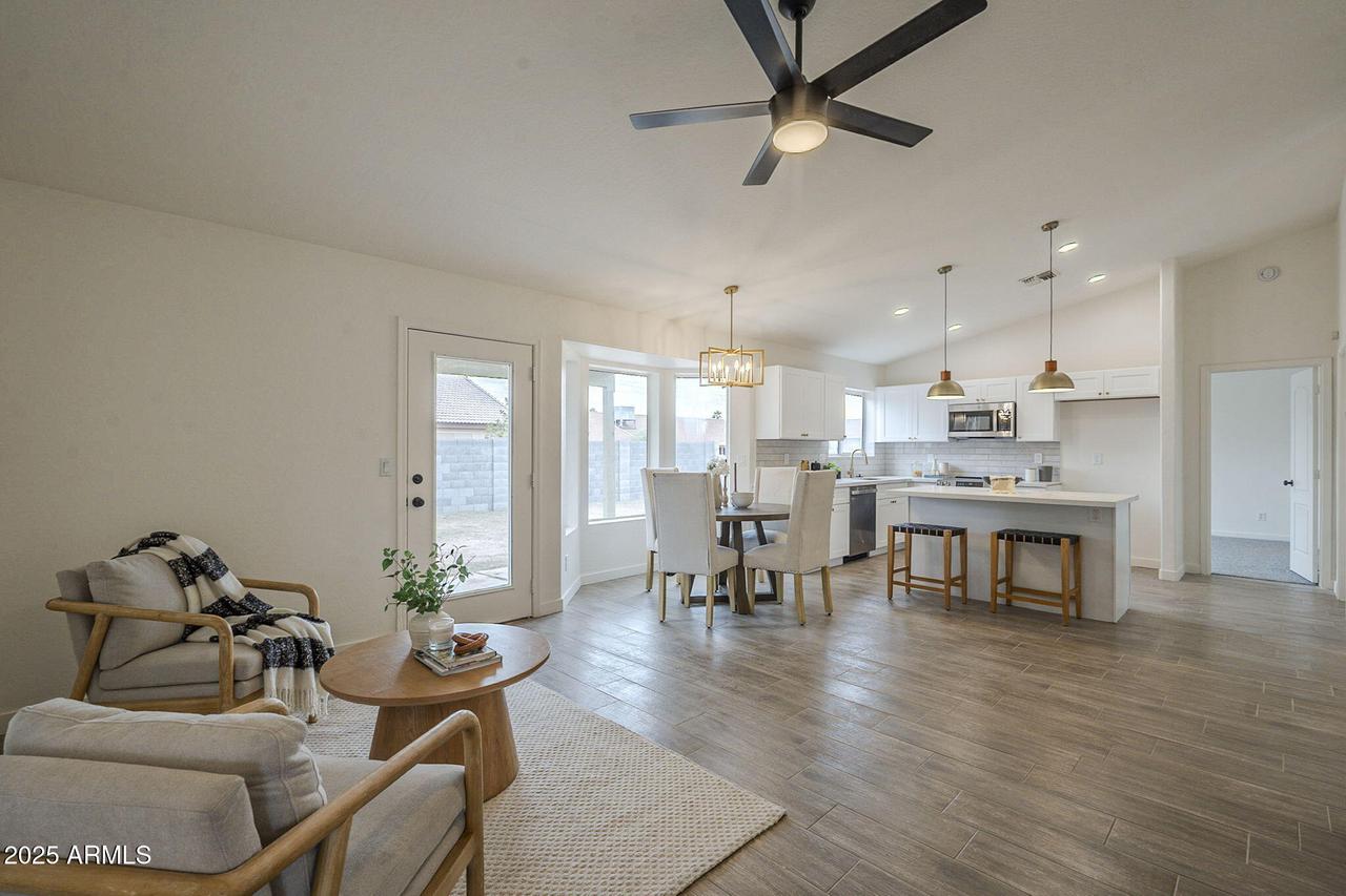 3203 E Dover St., Mesa, AZ 85213
