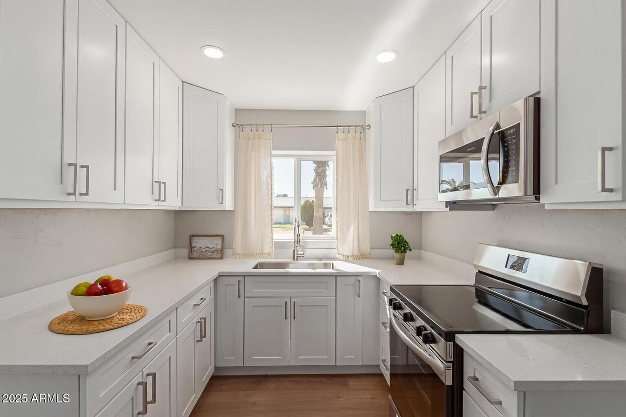 8022 E 1st Ave., Mesa, AZ 85208