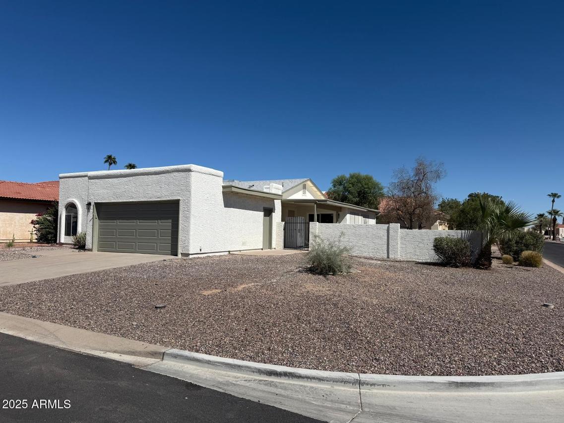 26621 S Shumaker Dr Dr., Sun Lakes, AZ 85248