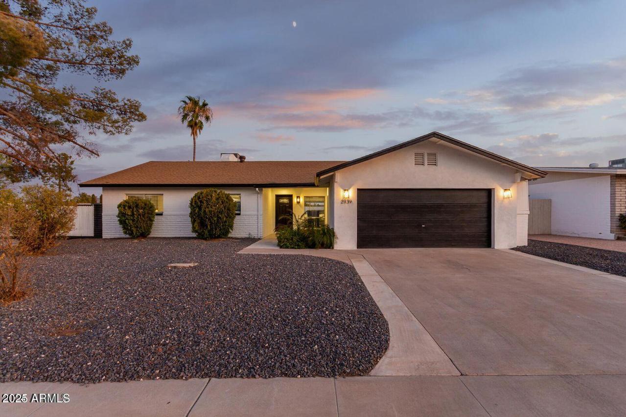 2939 E Corrine Dr., Phoenix, AZ 85032