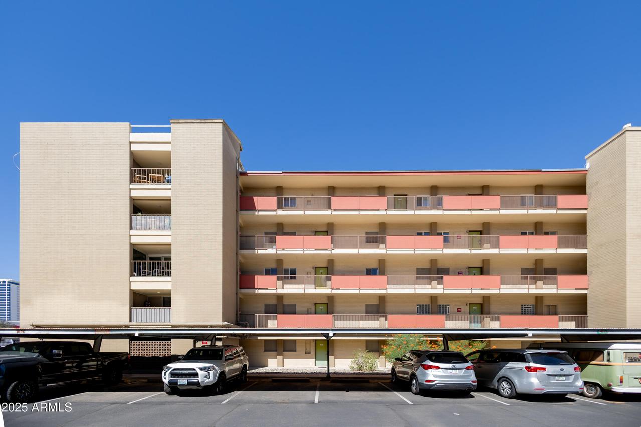 353 E Thomas Rd. #C307, Phoenix, AZ 85012