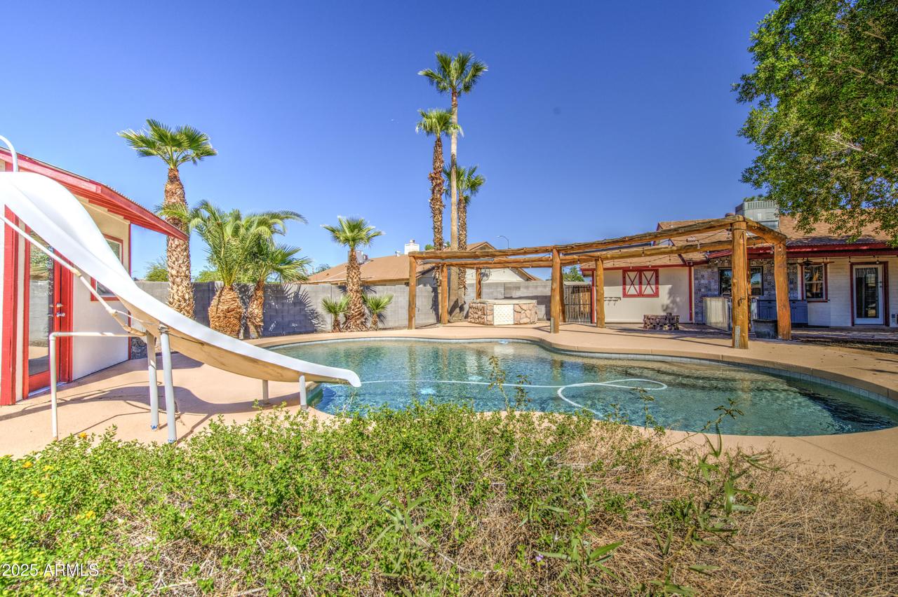 6205 E Ivy St., Mesa, AZ 85205
