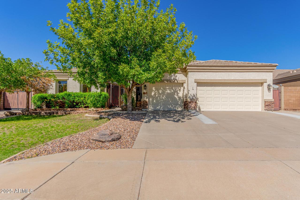 8724 E Hillview St., Mesa, AZ 85207