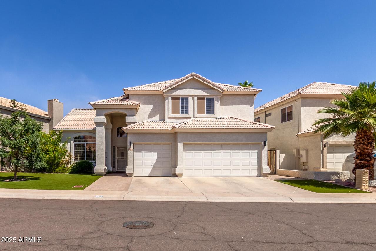 1343 E Amberwood Dr., Phoenix, AZ 85048
