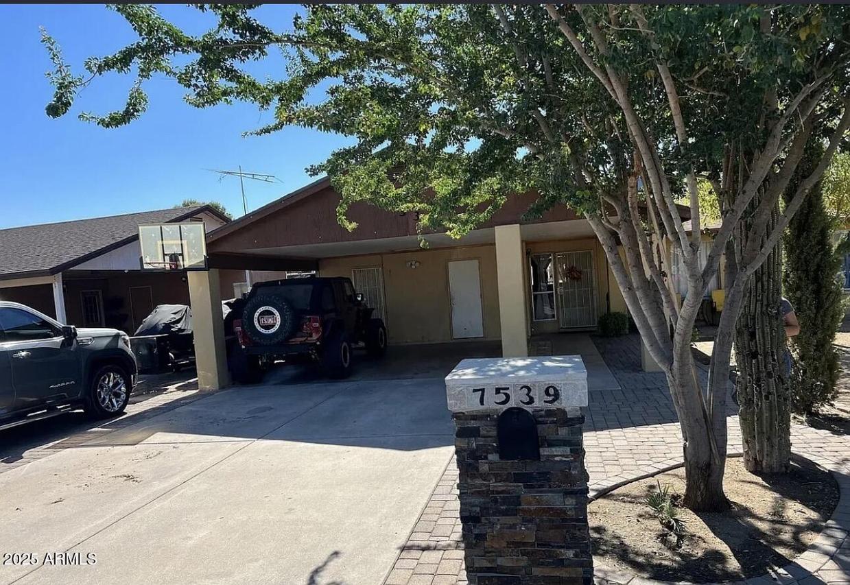 7539 W Glenrosa Ave., Phoenix, AZ 85033